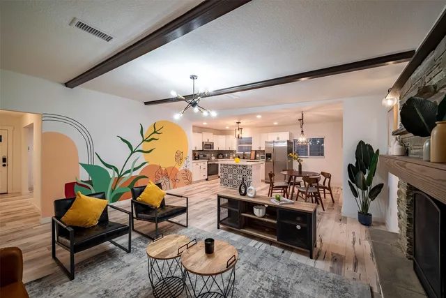 $399,000 | 5918 Lattimer Drive, Houston, TX 77035