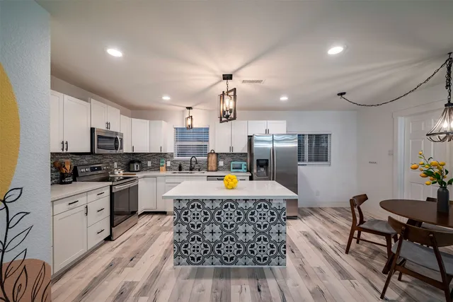 $399,000 | 5918 Lattimer Drive, Houston, TX 77035