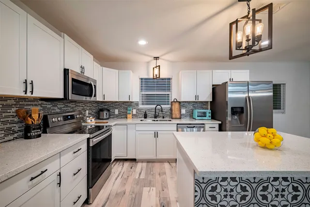 $399,000 | 5918 Lattimer Drive, Houston, TX 77035