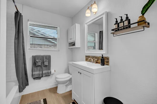 $399,000 | 5918 Lattimer Drive, Houston, TX 77035