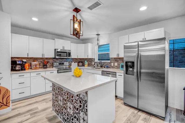 $399,000 | 5918 Lattimer Drive, Houston, TX 77035