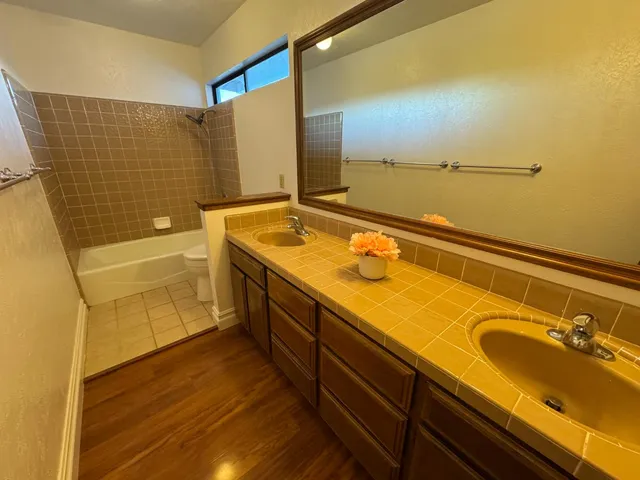 a bathroom with a toilet