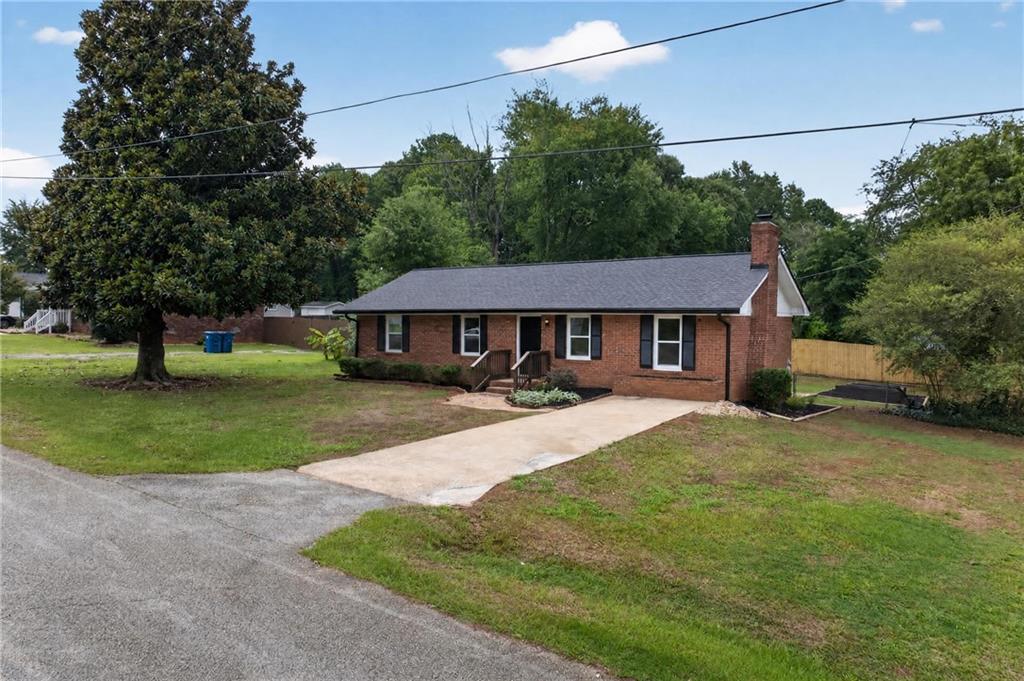1279 Kesler Road Winder, GA 30680 - Photo 2 of 52