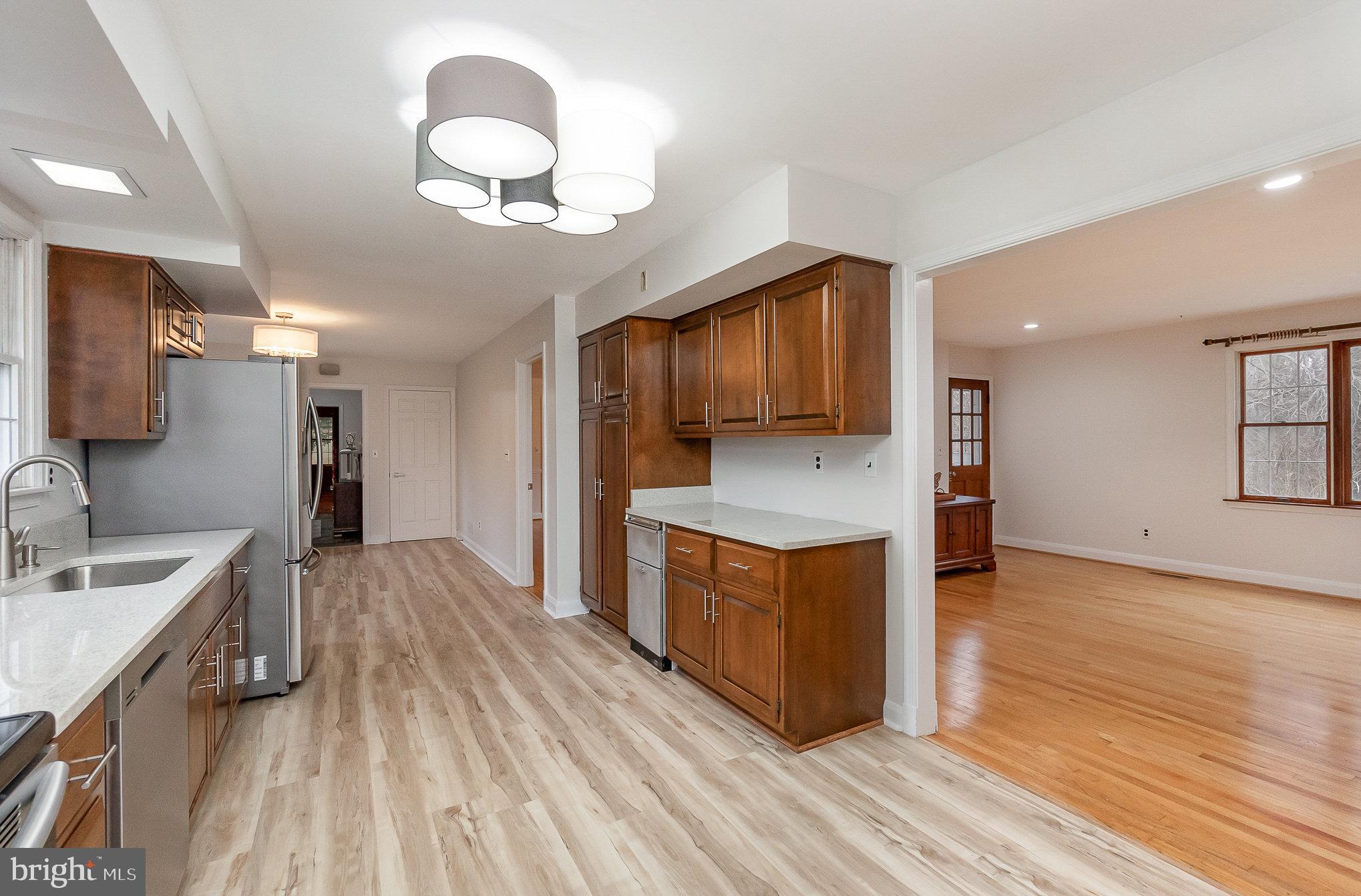 13711 Killarney Court Phoenix, MD 21131 - Photo 20 of 78 family room off the kitchen
