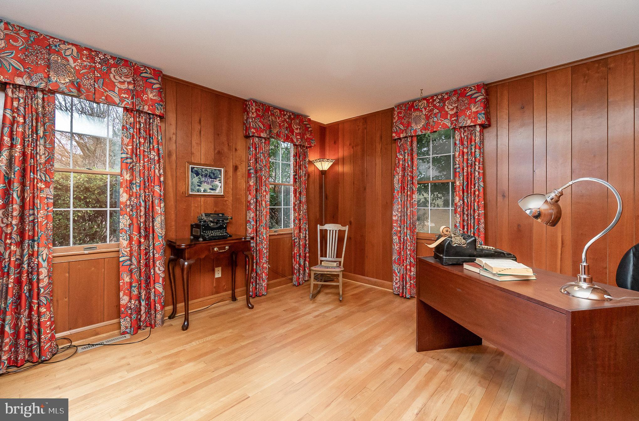 13711 Killarney Court Phoenix, MD 21131 - Photo 32 of 78 First floor den