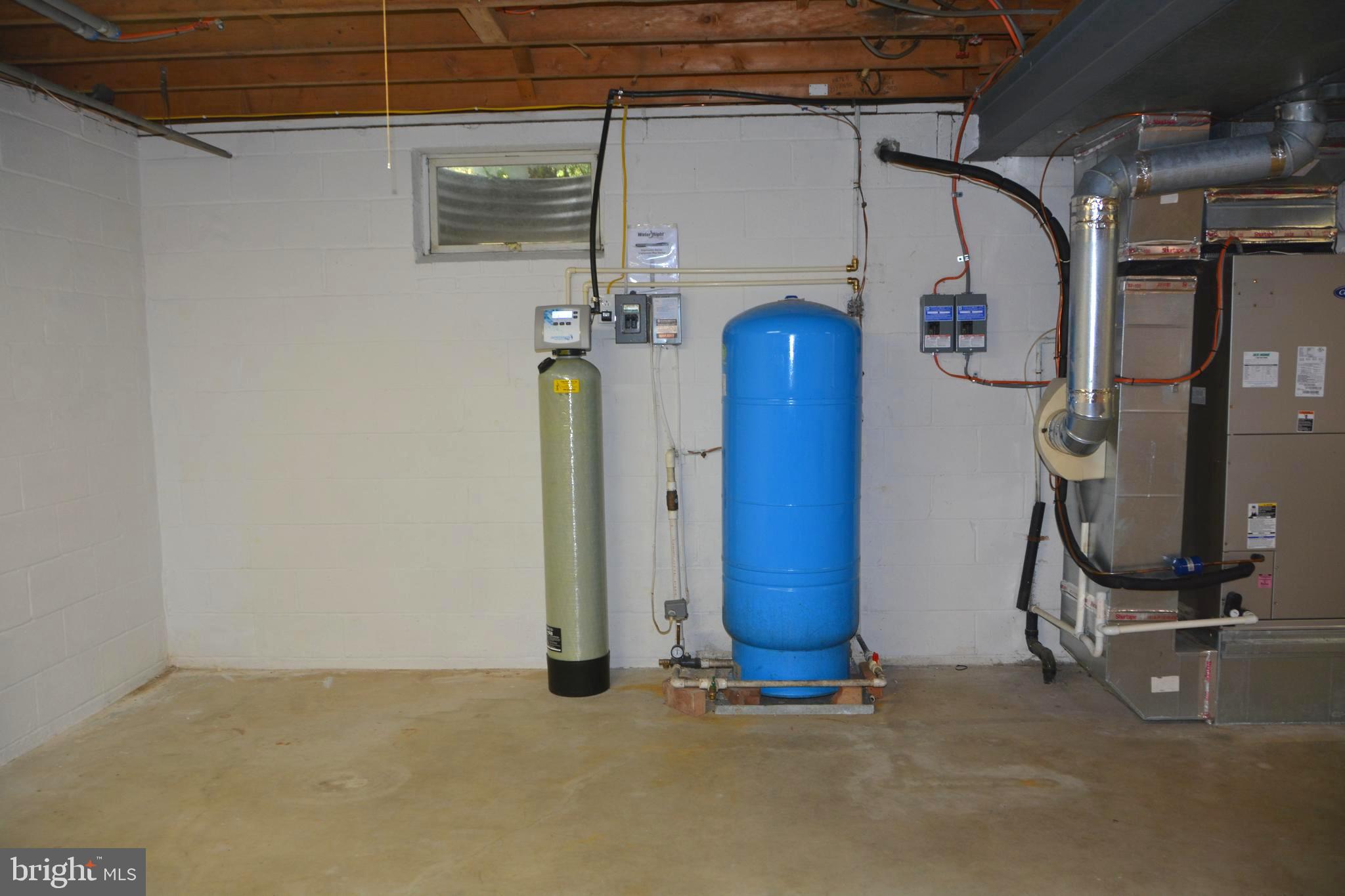 13711 Killarney Court Phoenix, MD 21131 - Photo 60 of 78 New Water filtration and well pump