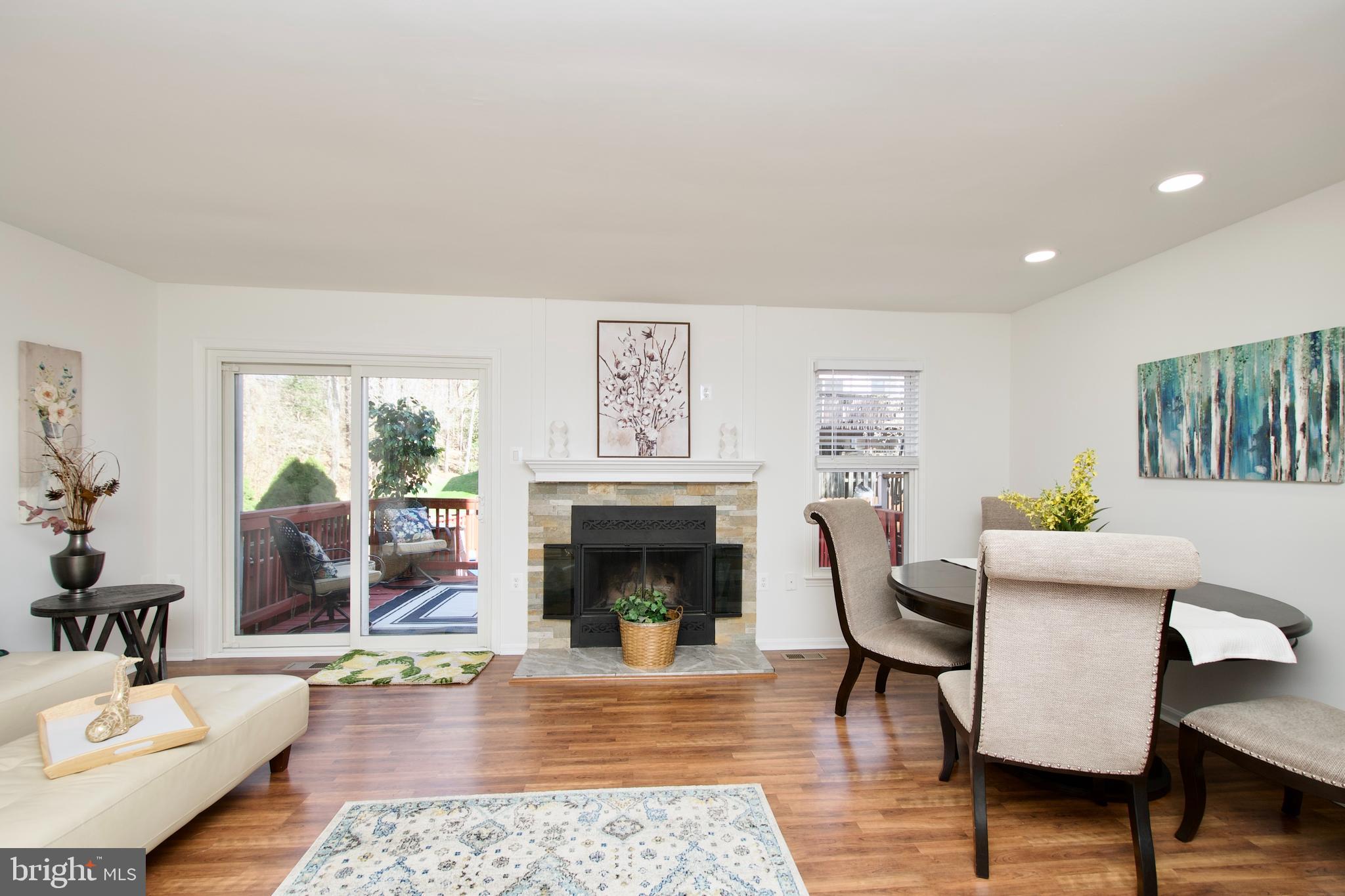 7396 Stream Way Springfield, VA 22152 - Photo 9 of 45 LR and DR view
