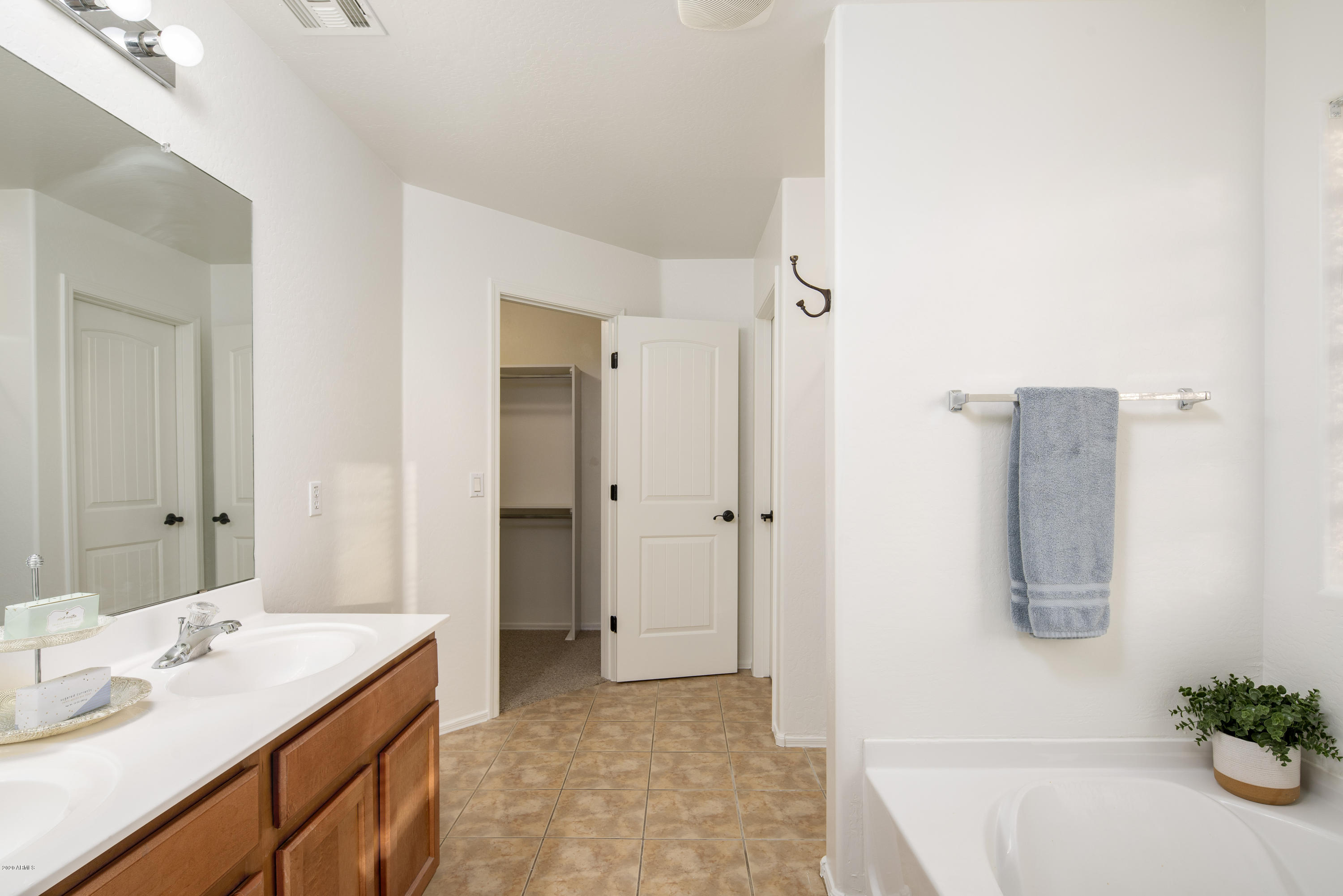44203 Roth Road Maricopa, AZ 85138 - Photo 25 of 40 DSC08480