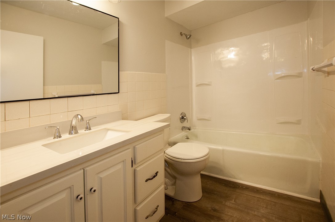 9862 Fair Road Strongsville, OH 44149 - Photo 13 of 21 bathroom 1