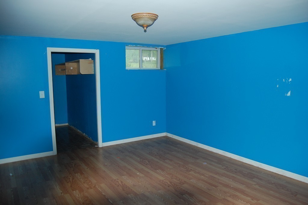 242 Hardwick Road New Braintree, MA 01531 - Photo 22 of 30