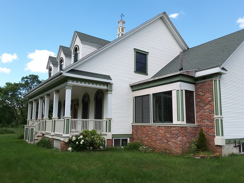 242 Hardwick Road New Braintree, MA 01531 - Photo 3 of 30