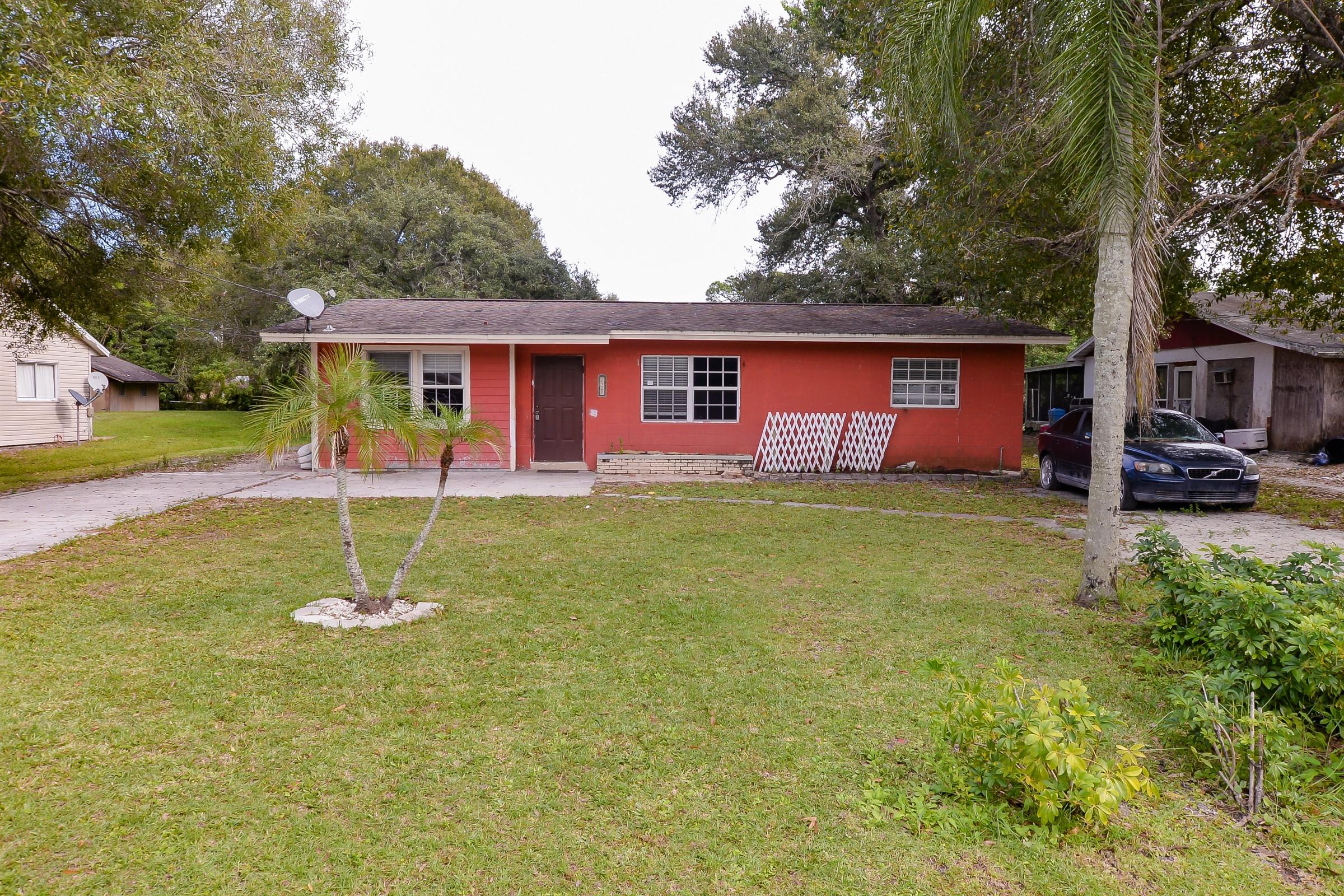 2920 Middle Road Fort Pierce, FL 34981 - Photo 2 of 23 LR-1824