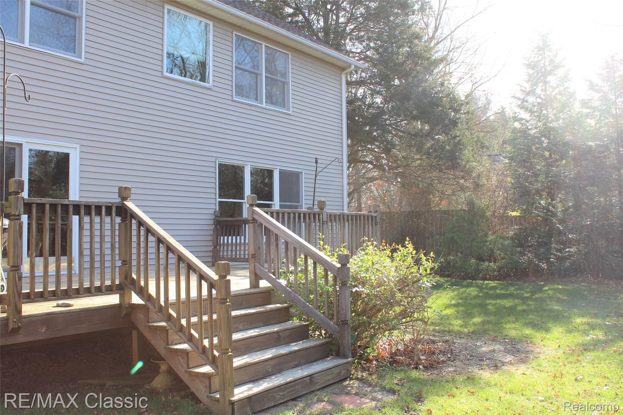 3453 Colonial Pinckney, MI 48169 - Photo 32 of 35 IMG_9445.JPG