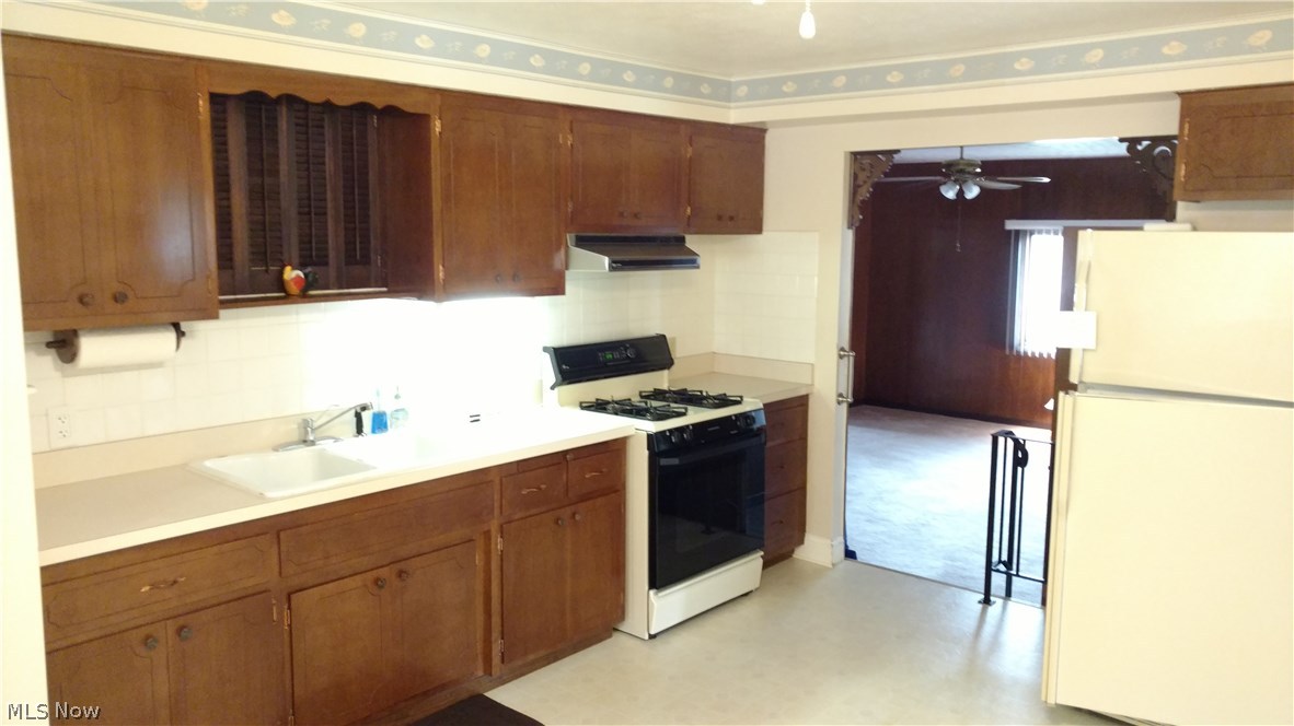 13675 Newton Road Cleveland, OH 44130 - Photo 4 of 27 Gallery Image 4