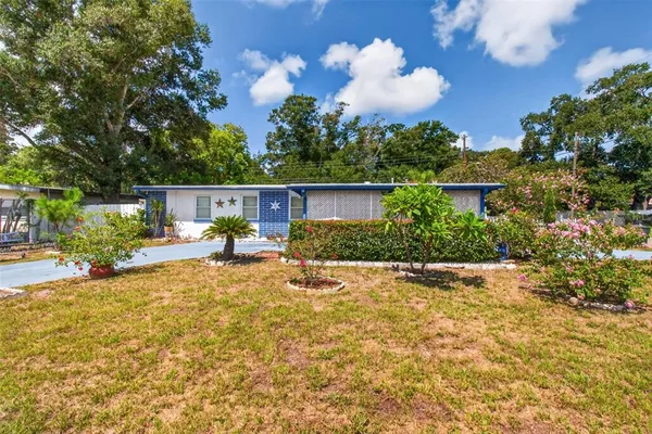 $349,900 | 568 Manor Drive, Dunedin, FL 34698