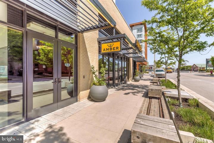 1200 Steuart Street, Unit 1913 Baltimore, MD 21230 - Photo 53 of 57 Community amenities: Nearby Waterfront Dining.