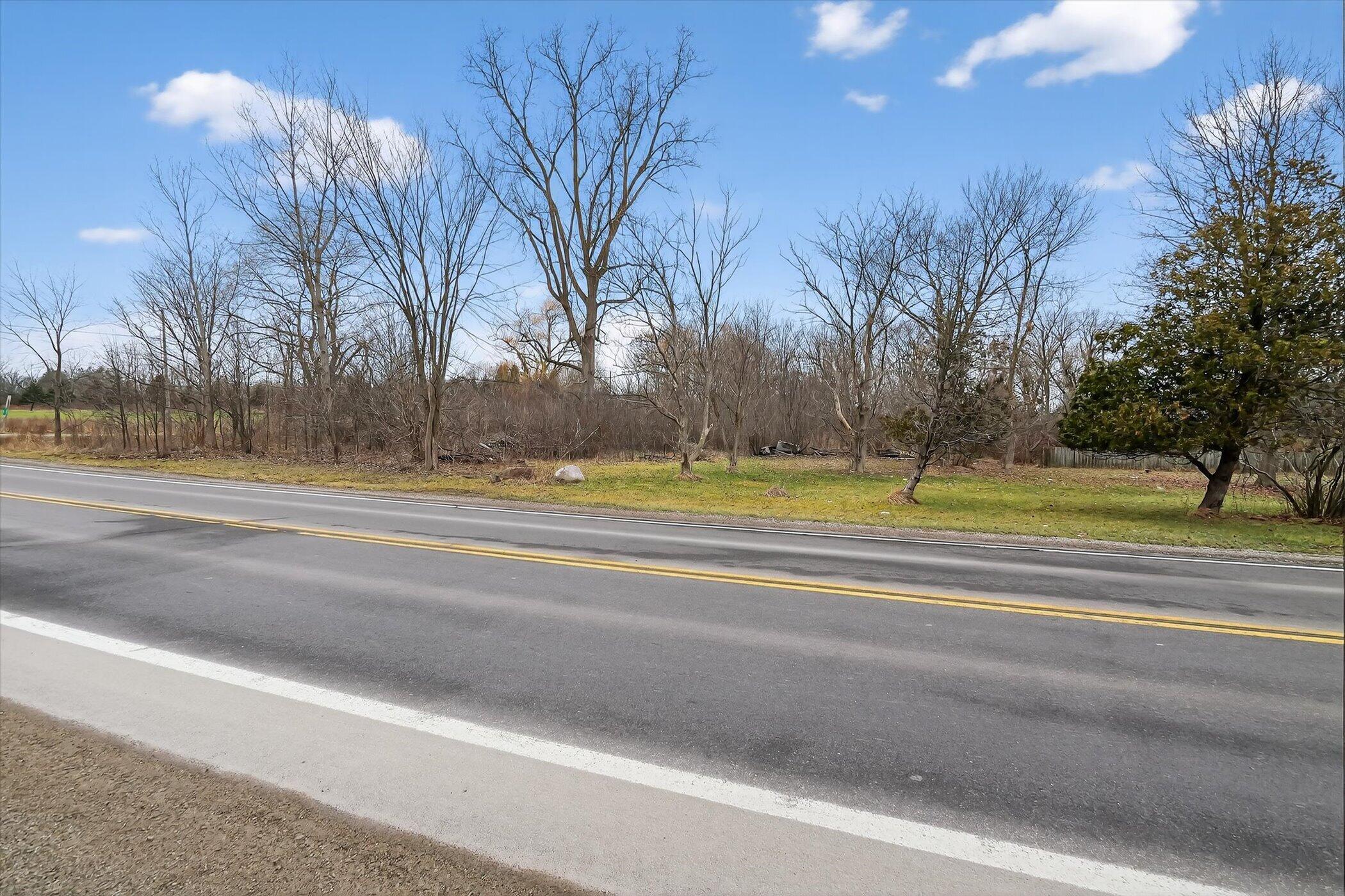 680 North Territorial Road West Ann Arbor, MI 48105 - Photo 4 of 25 03-680 N Territorial Rd W Ann Arbor-Wind