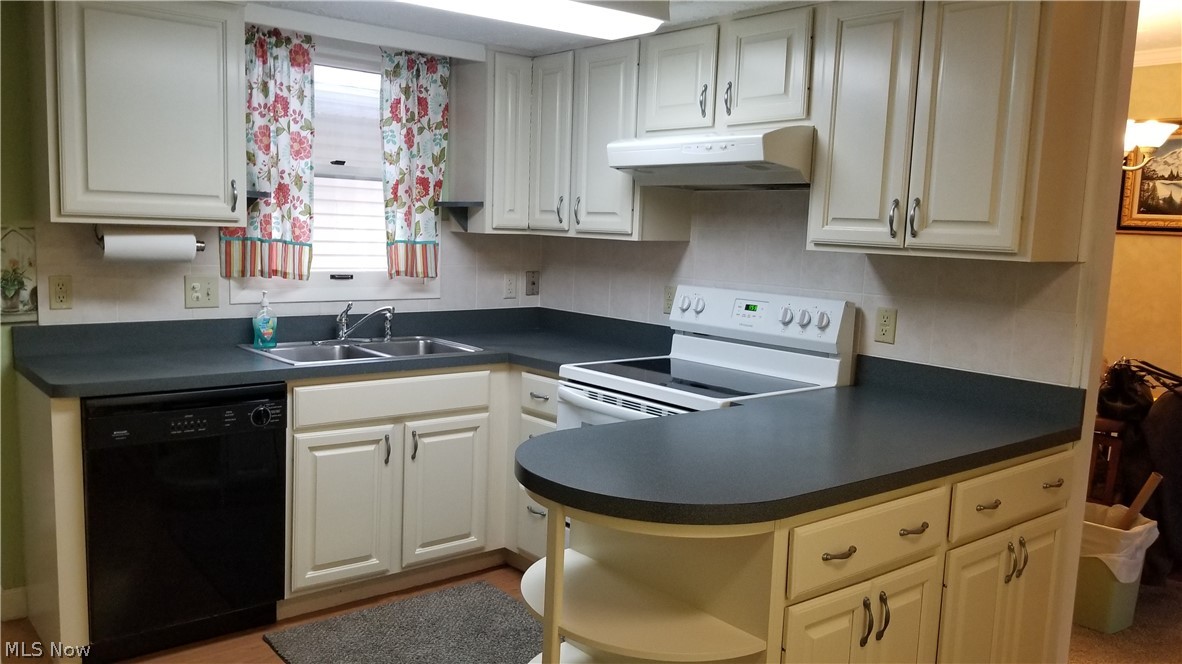 2266 Raber Road, Unit F Uniontown, OH 44685 - Photo 6 of 22 Kitchen work area, more cupboards