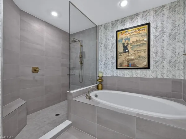 $1,750,000 | 16371 Viansa Way, Unit 201, Naples, FL 34110