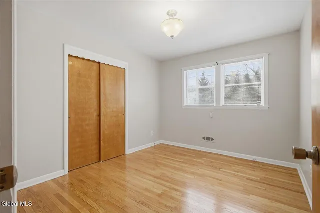 $329,900 | 1 Victor Drive, Guilderland, NY 12203