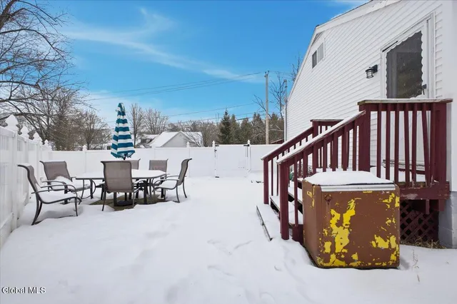 $329,900 | 1 Victor Drive, Guilderland, NY 12203