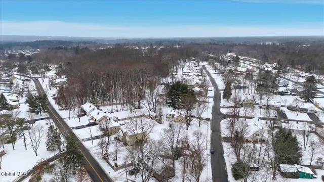 $329,900 | 1 Victor Drive, Guilderland, NY 12203