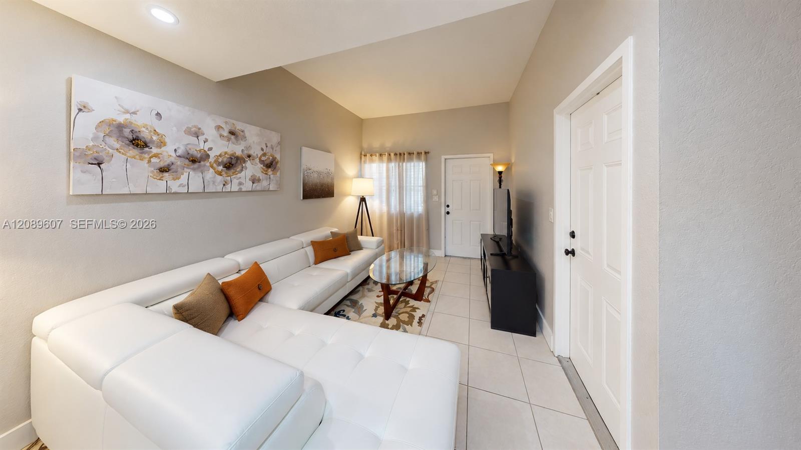 22067 Southwest 88th Path Cutler Bay, FL 33190 - Photo 5 of 27 Gallery Image 5