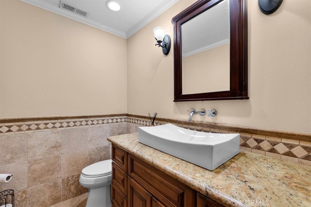 528 East 238th Place Carson, CA 90745 - Photo 12 of 75