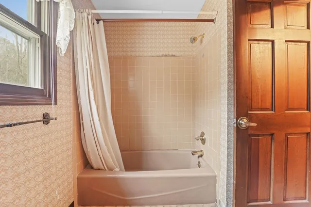 $299,000 | 2 Azalea Drive, Apalachin, NY 13732