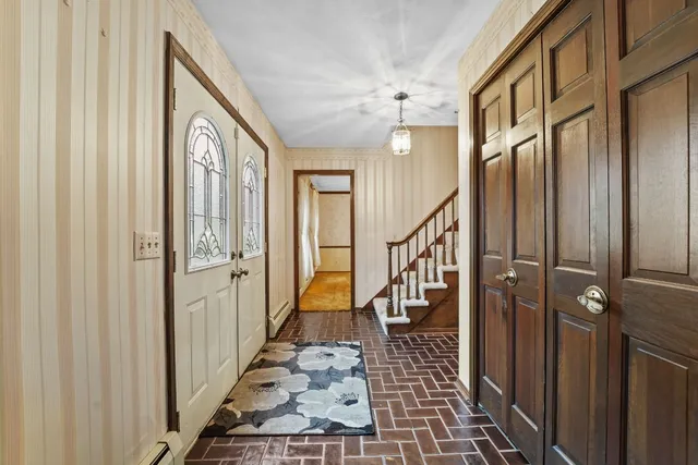 $299,000 | 2 Azalea Drive, Apalachin, NY 13732