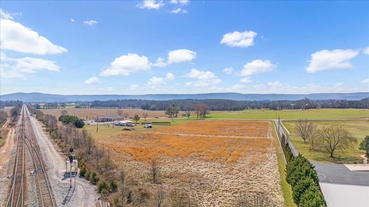 0 Georgia Crossing Road Winchester, TN 37398 - Photo 10 of 12 a view of an ocean and a building
