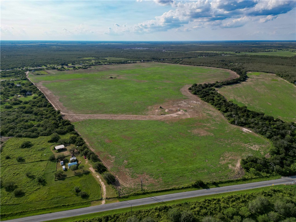 0 Us-281 Falfurrias, TX 78355 - Photo 2 of 10 a view of a city