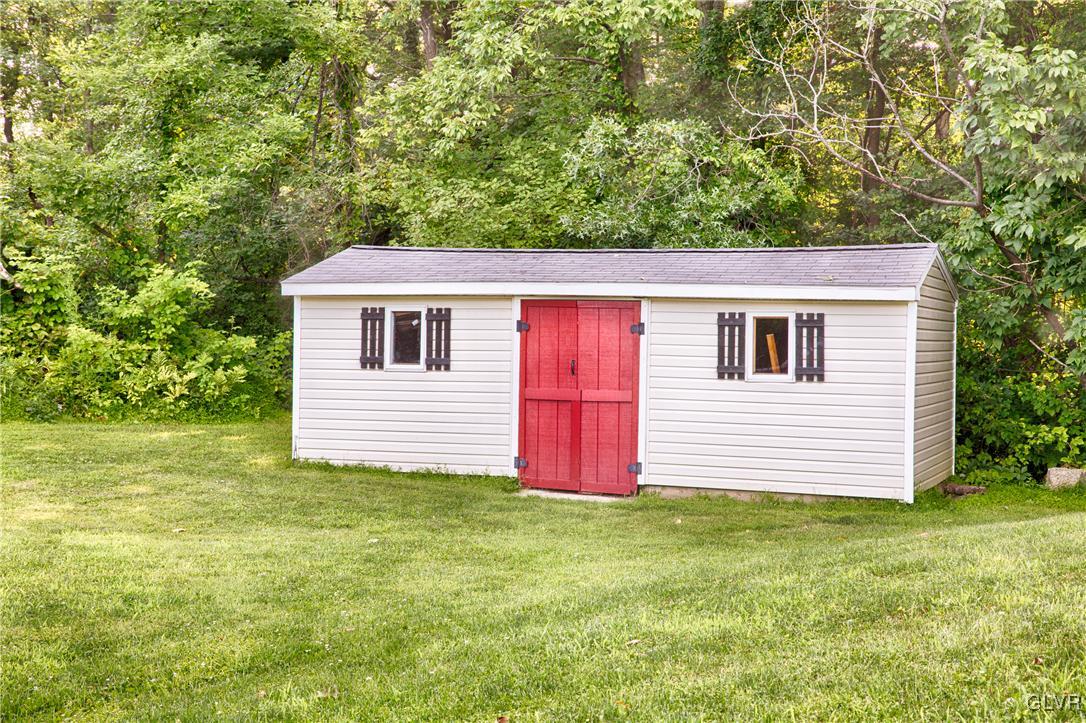 1271 Miller Road Wind Gap, PA 18091 - Photo 21 of 22