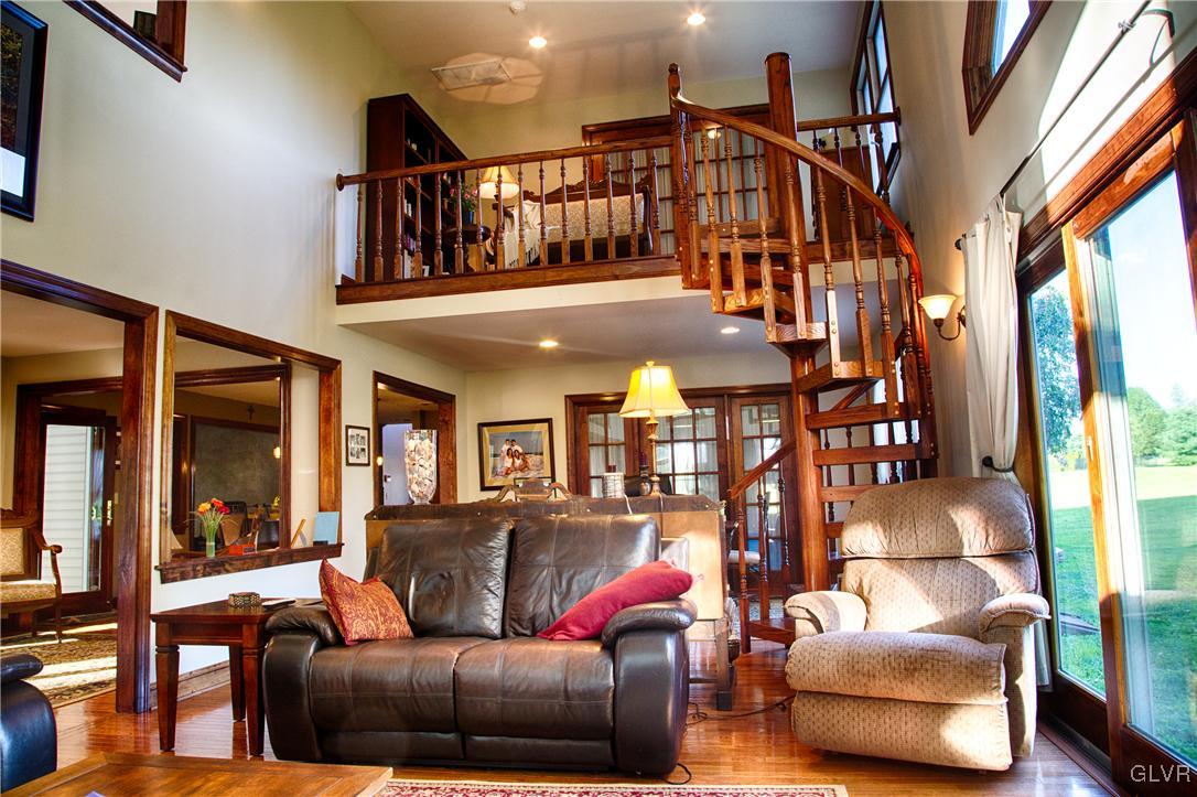 1271 Miller Road Wind Gap, PA 18091 - Photo 7 of 22