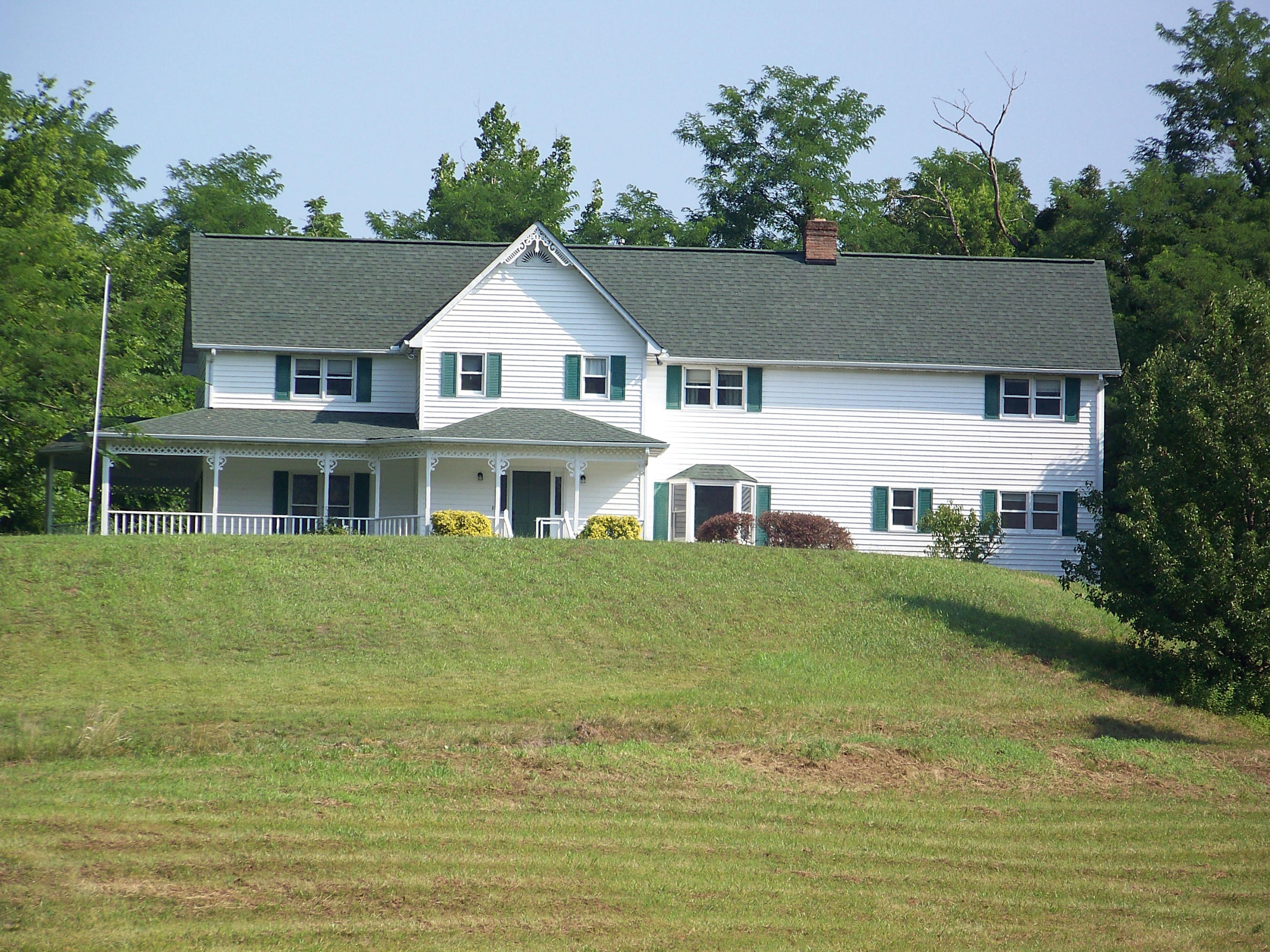 1813 Dupont Road Seymour, TN 37865 - Photo 3 of 33 100_5794