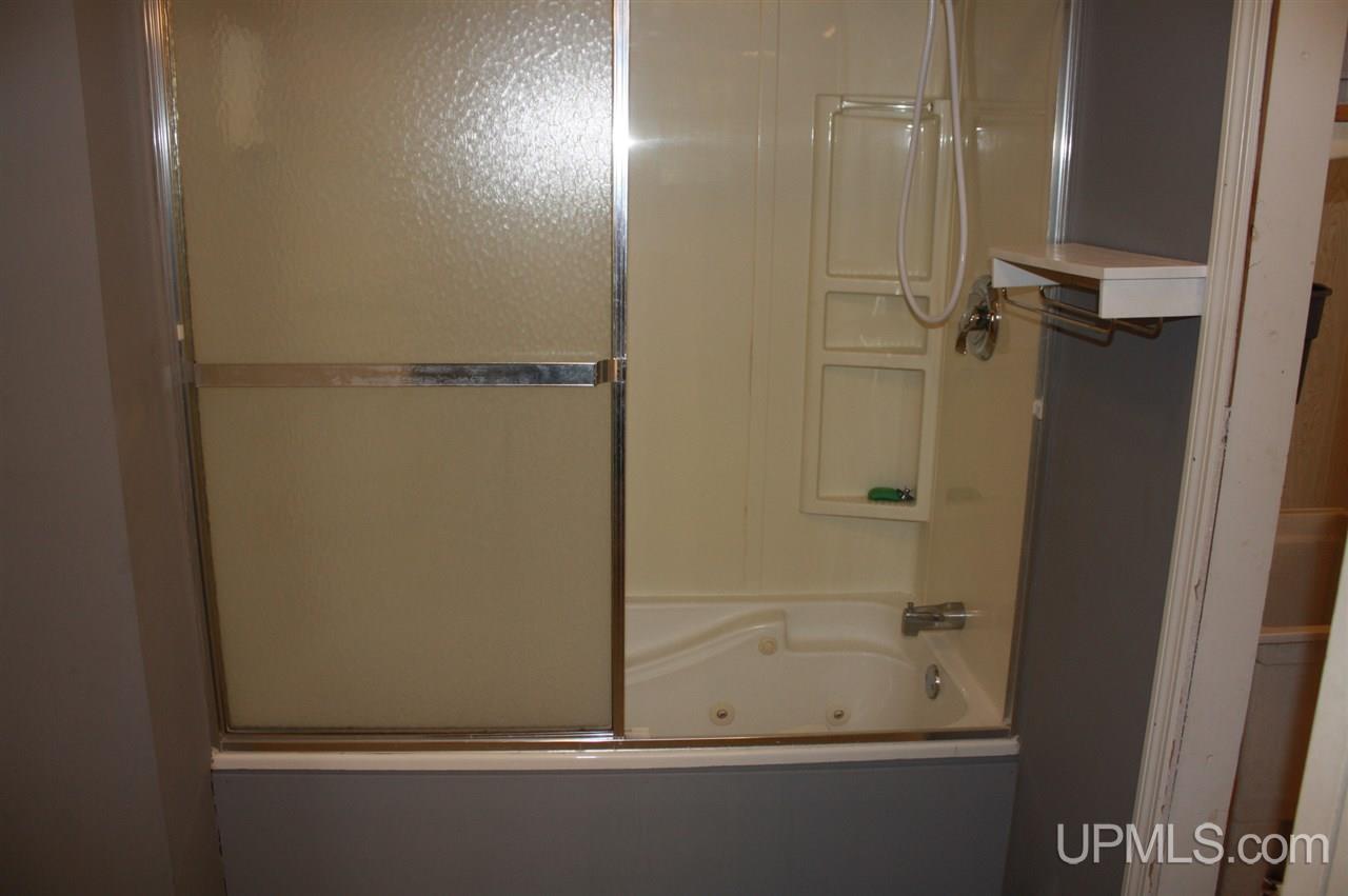 280 Silver Street Ishpeming, MI 49849 - Photo 8 of 25