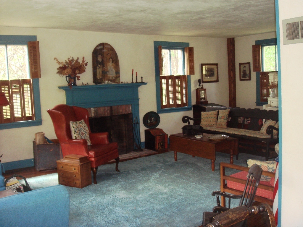430 Hopper Road Williamstown, MA 01267 - Photo 2 of 18 Living room