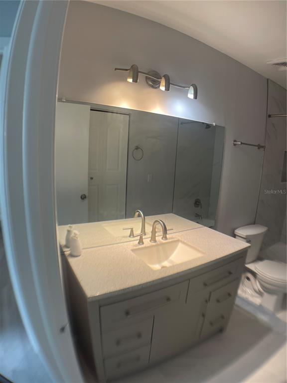 152 Douglas Road West, Unit B Oldsmar, FL 34677 - Photo 4 of 9