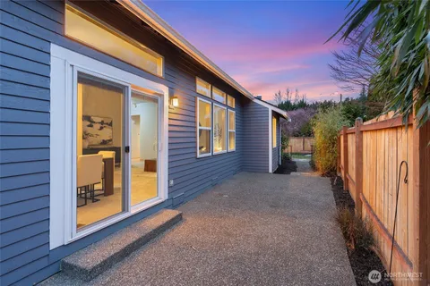 $779,950 | 15608 156th Place Southeast, Renton, WA 98058