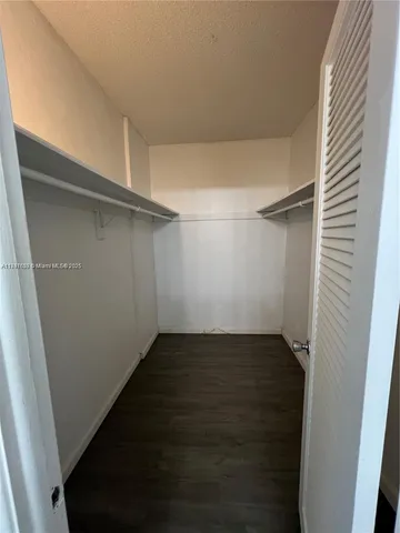 $3,000 | 19380 Collins Avenue, Unit 418, Sunny Isles Beach, FL 33160