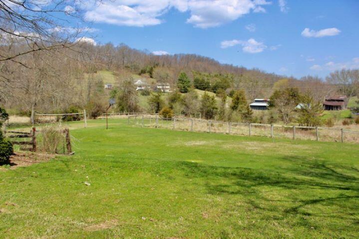 2011 Broadhead School Road Middlebrook, VA 24459 - Photo 15 of 41 12