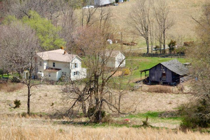 2011 Broadhead School Road Middlebrook, VA 24459 - Photo 6 of 41 38