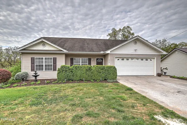 $275,000 | 176 Woodmont Avenue, Kingsport, TN 37660