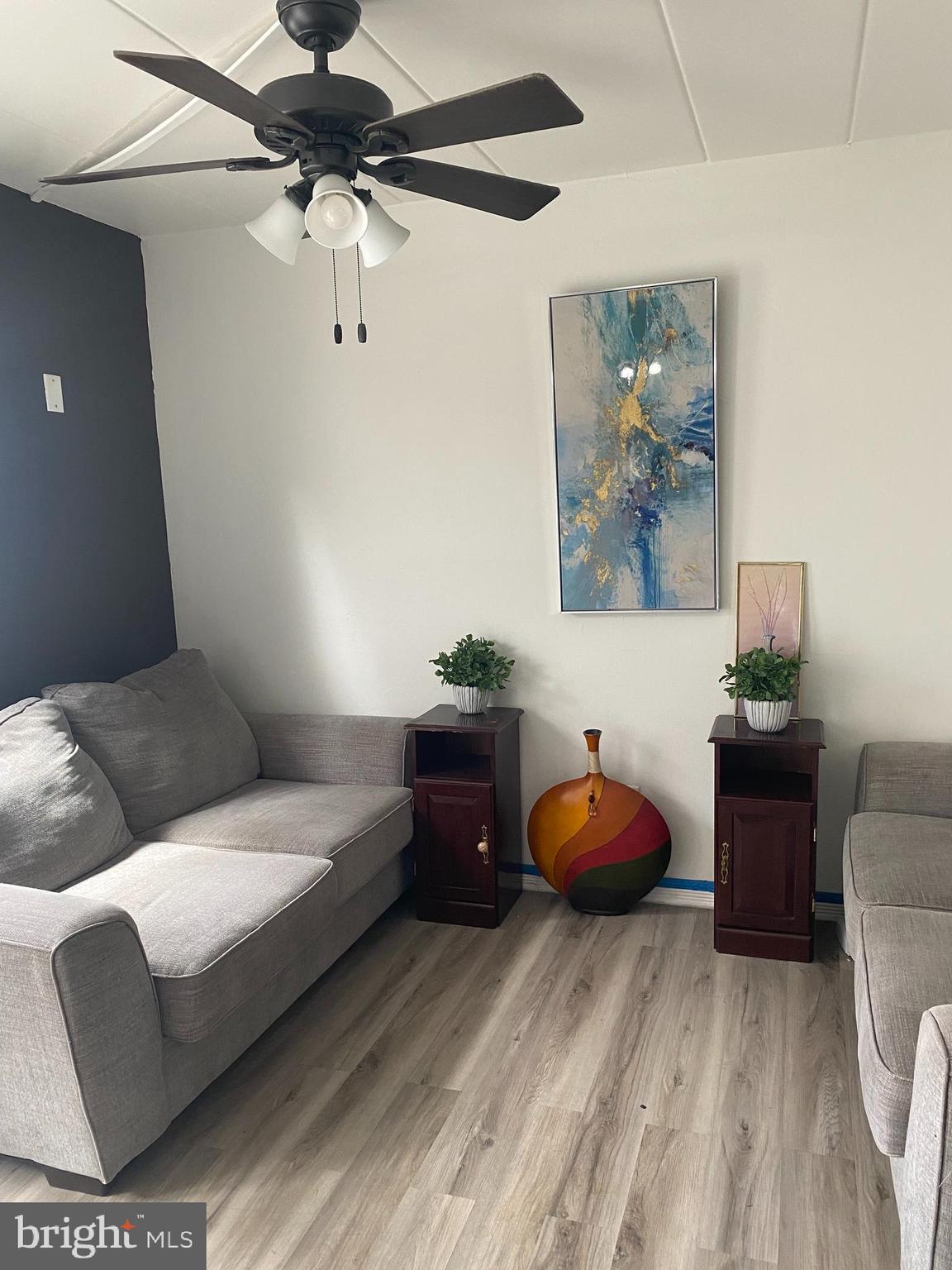 2628 Welsh Road, Unit 118 Philadelphia, PA 19152 - Photo 16 of 51 Entrance of Bldg sitting area