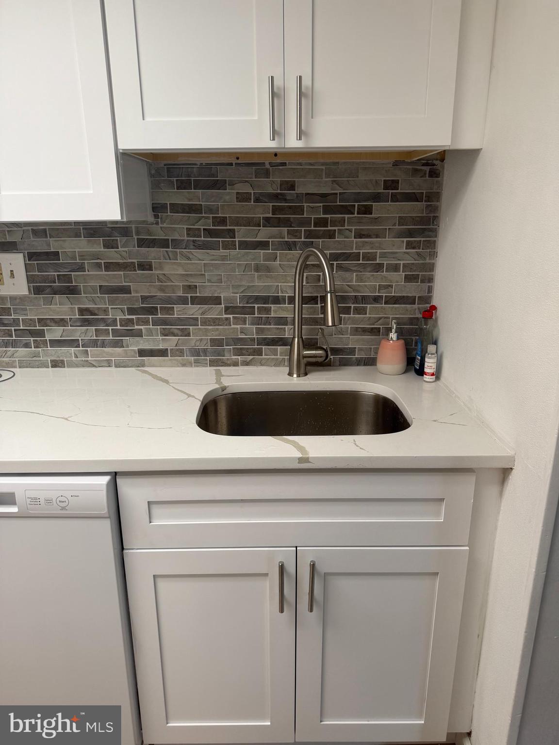 2628 Welsh Road, Unit 118 Philadelphia, PA 19152 - Photo 35 of 51