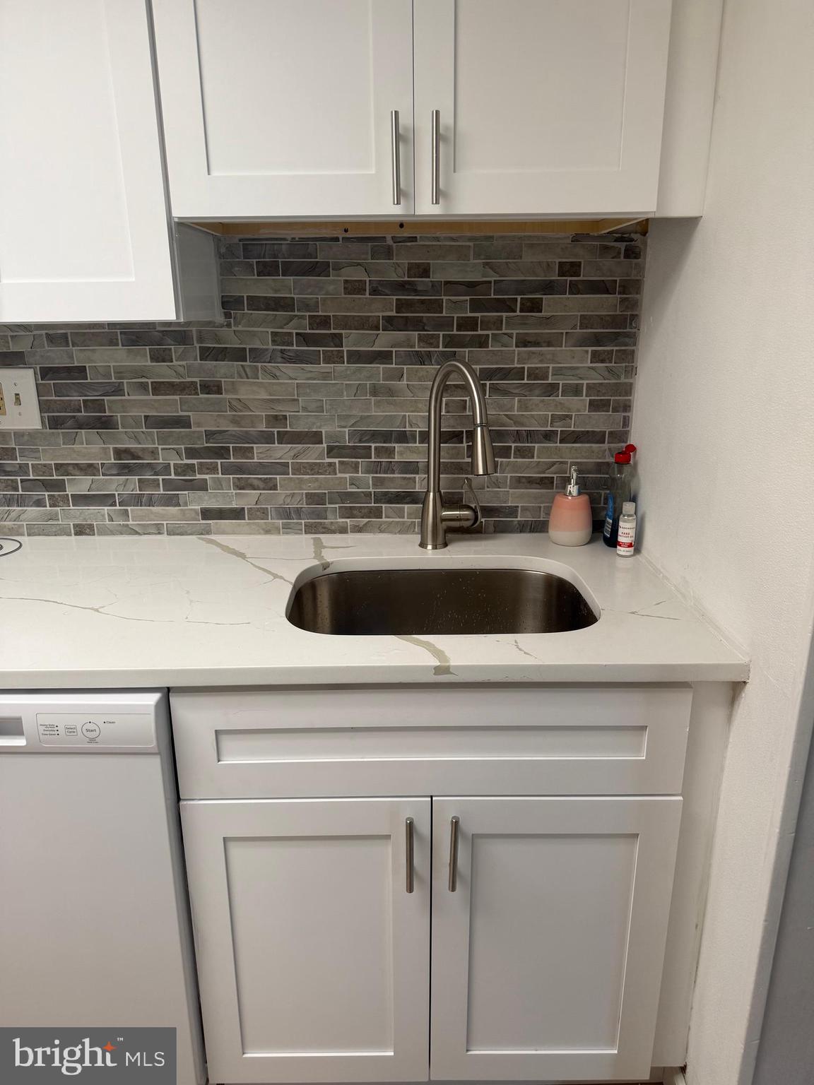 2628 Welsh Road, Unit 118 Philadelphia, PA 19152 - Photo 37 of 51