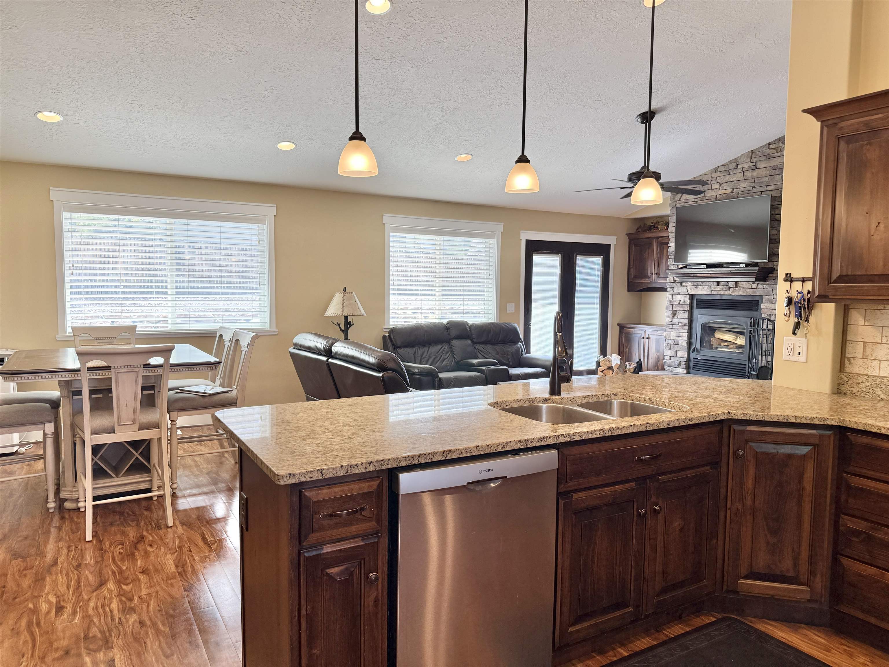 1465 Canyon Road Kemmerer, WY 83101 - Photo 15 of 36