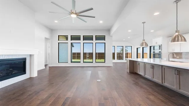 $627,900 | 245 Rosemallow Lane, Waxahachie, TX 75165