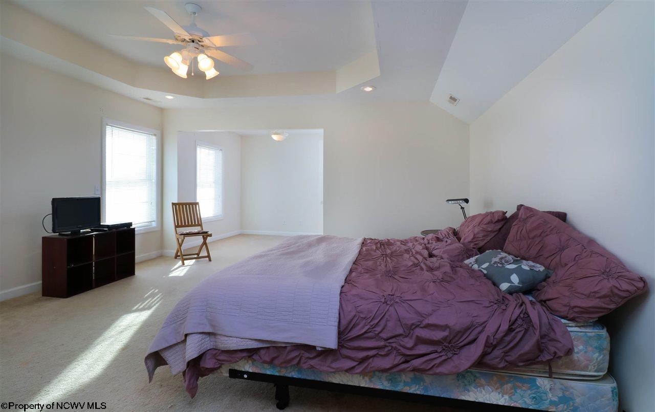 339 Ridgeway Drive Bridgeport, WV 26330 - Photo 10 of 20 Gallery Image 10