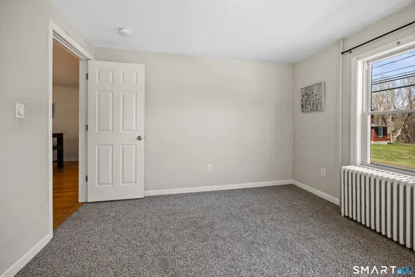 $369,900 | 278 Hobart Street, Southington, CT 06489